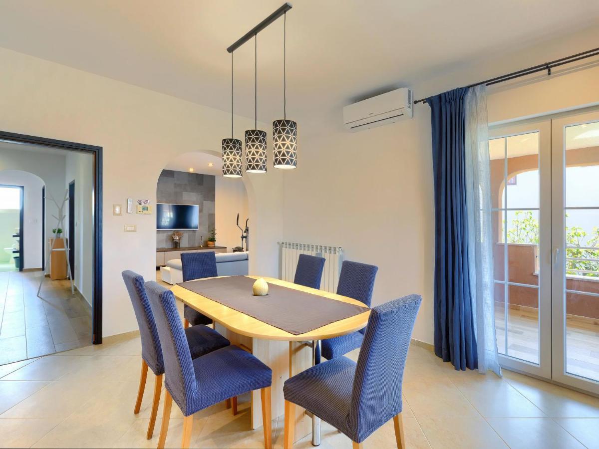 Holiday Home House Eric&Paolo By Interhome Pula Exterior photo